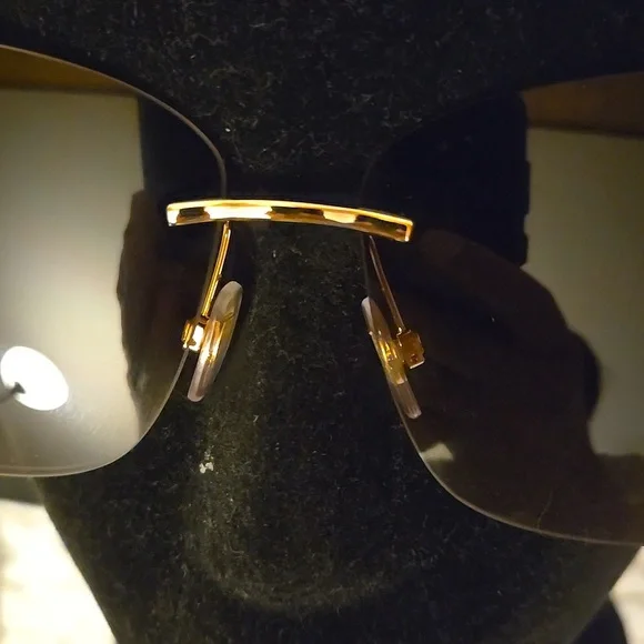 AUTHENTIC Dolce & Gabbana Gold Frame Sunglasses with Brown Lenses - Picture 6 of 9